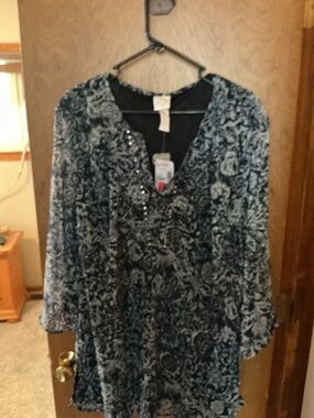 4x Navy, Blue & White print Tunic